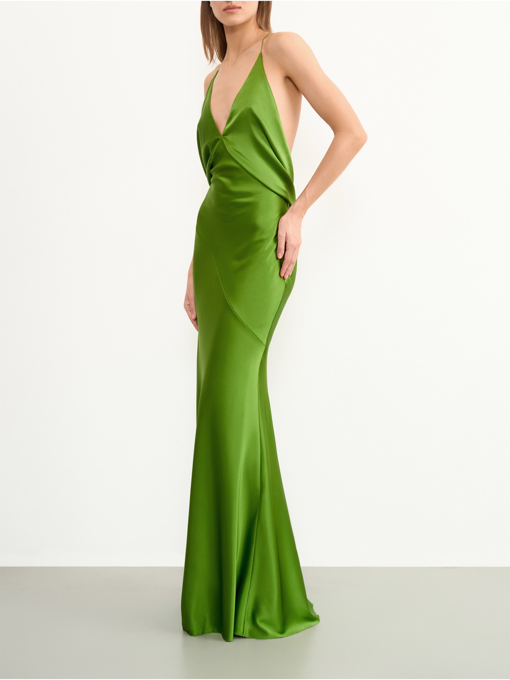 Платье макси из атласного шелка с драпировкой