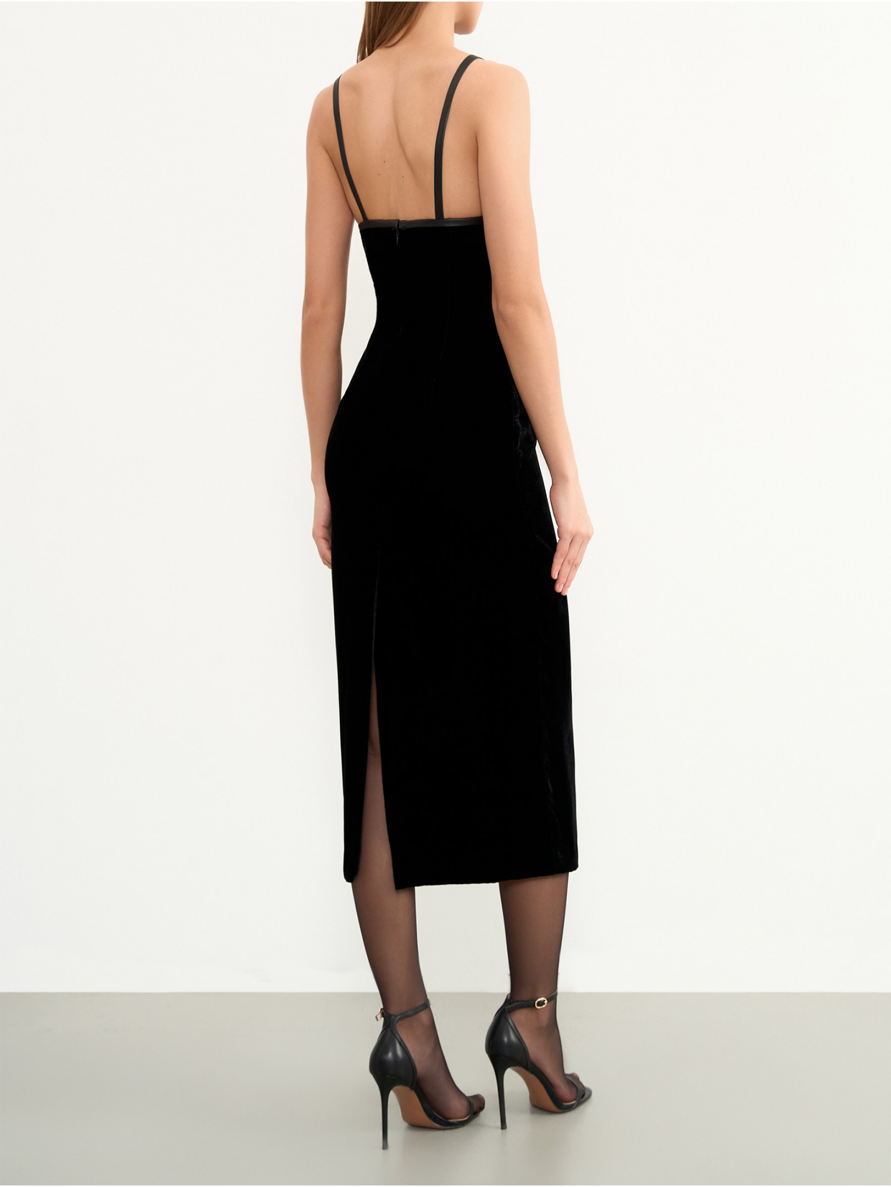 Платье футляр из бархата и кожи