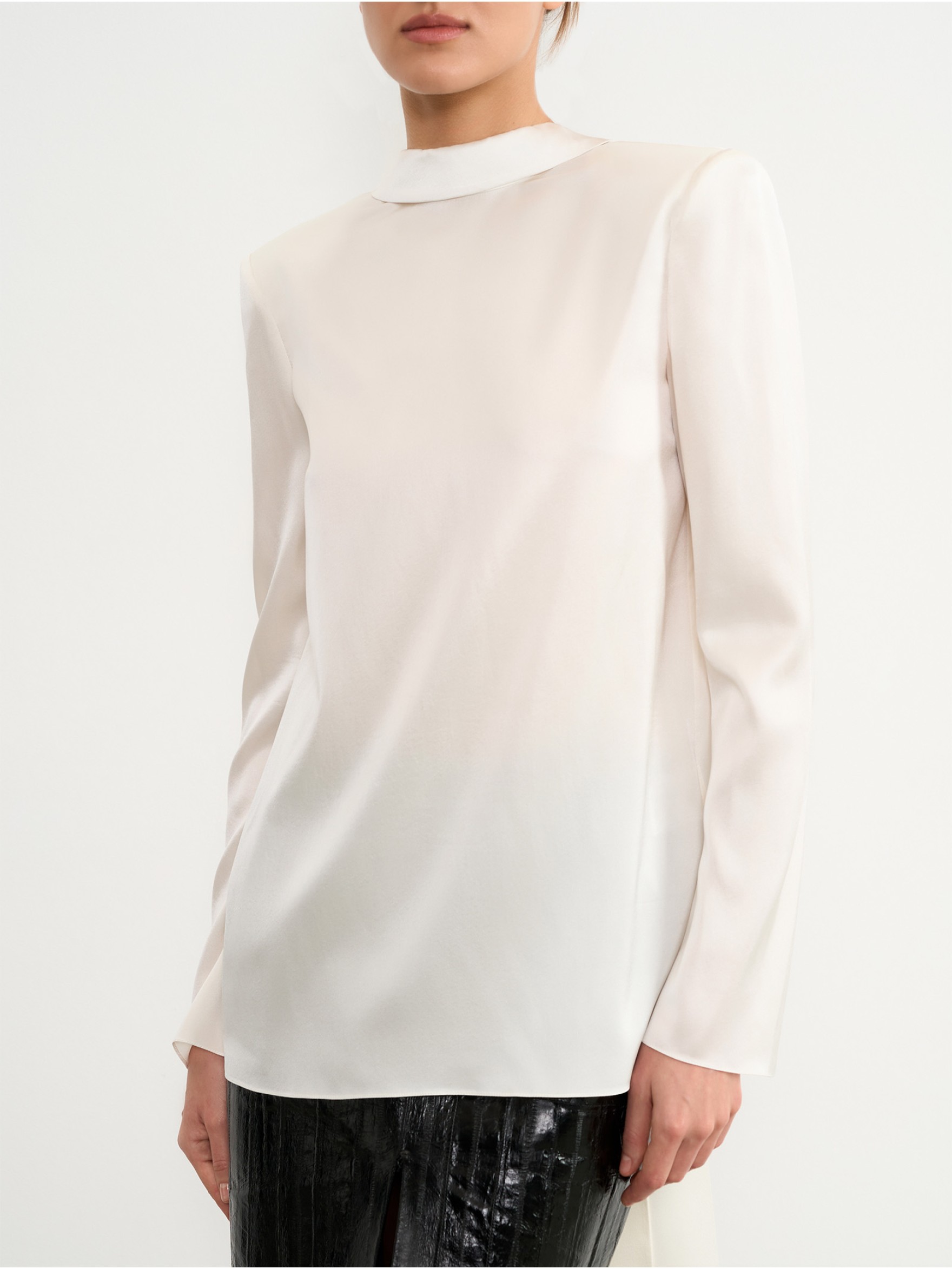 Блуза из атласного шелка с лентами