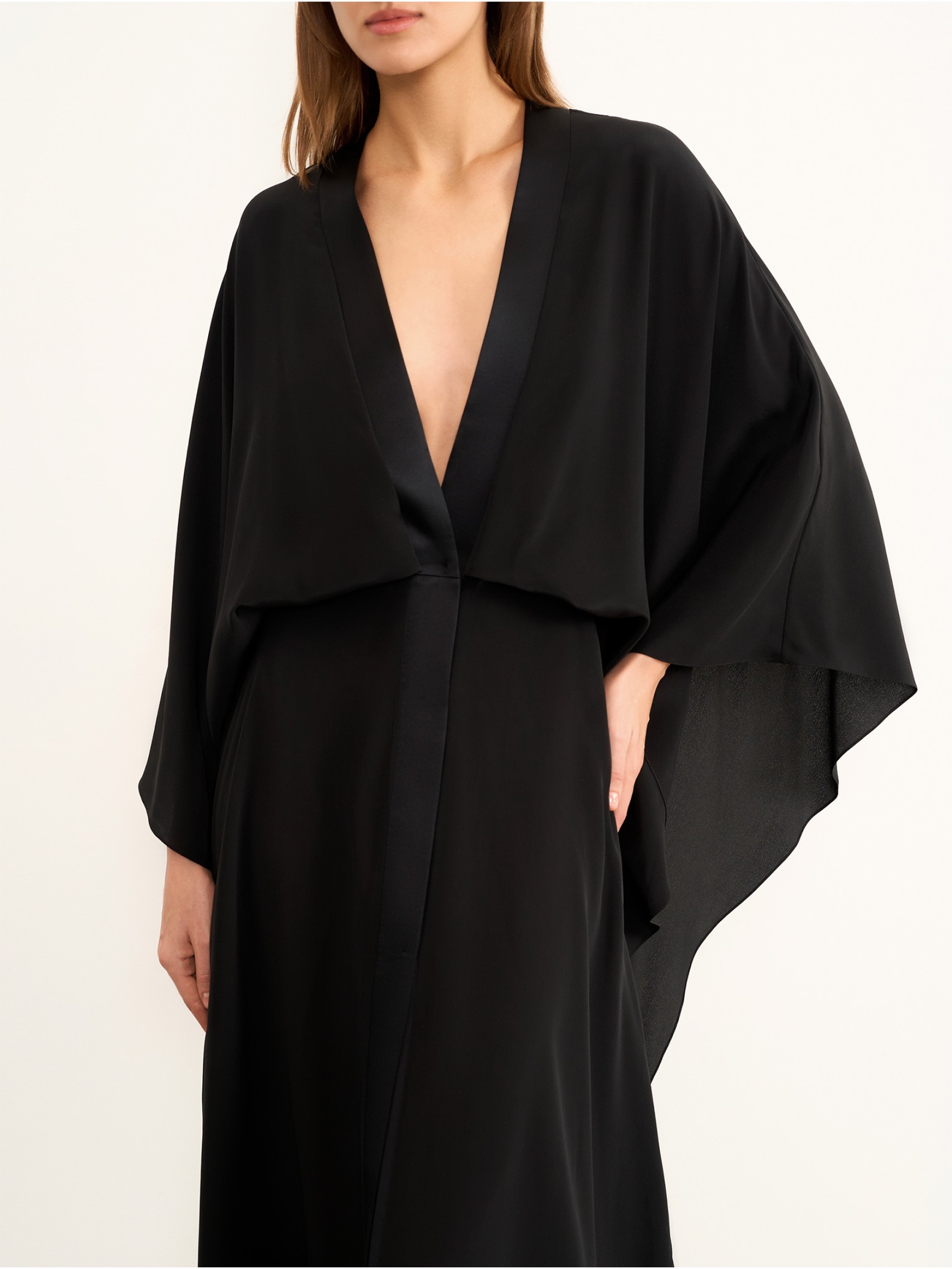 Платье макси кафтан из крепдешина и атласа