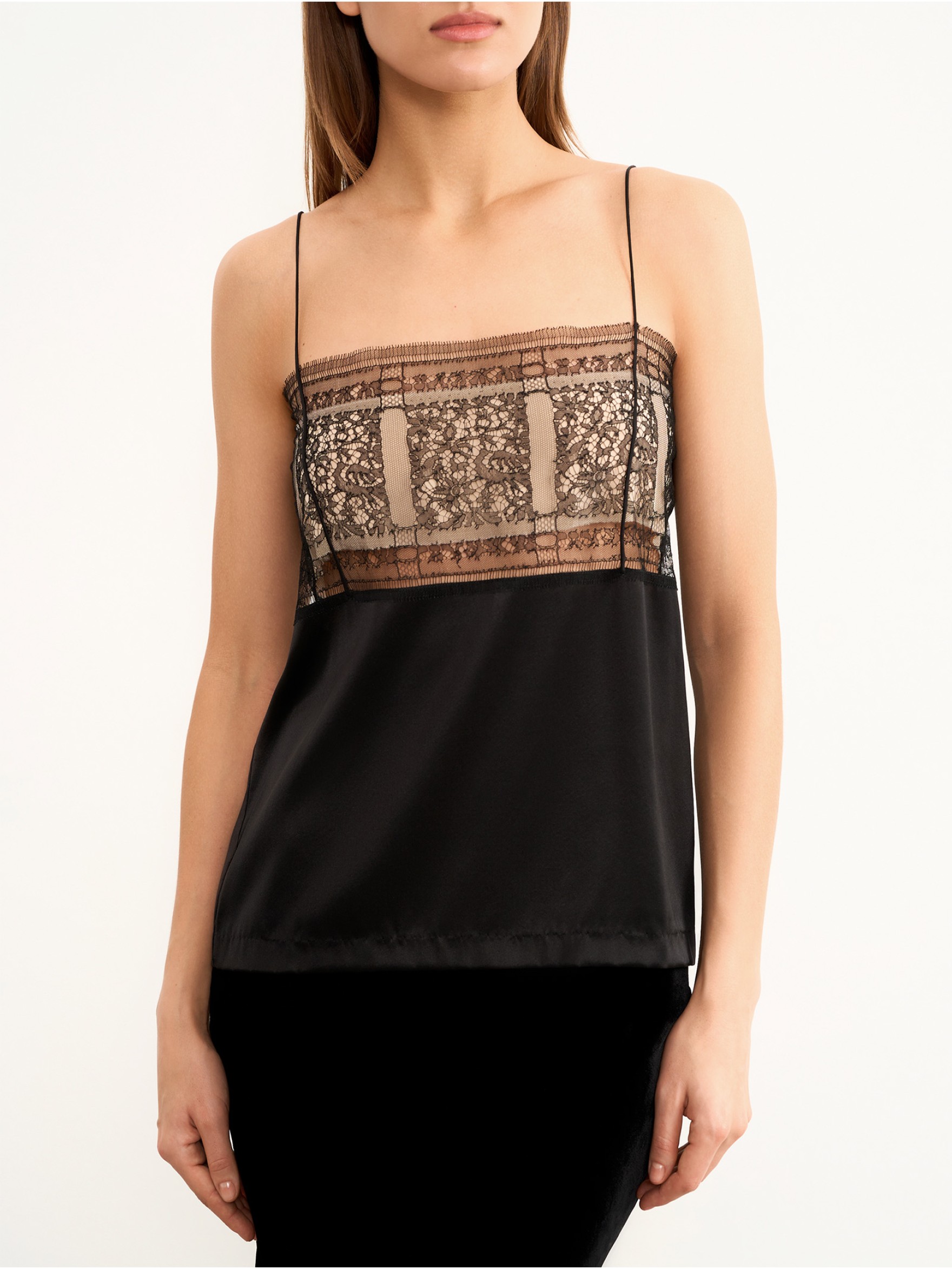 Топ из шелка и кружева на бретелях