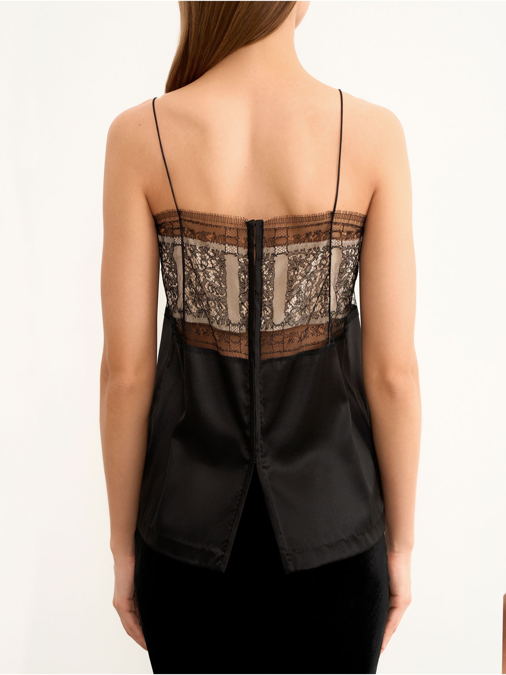 Топ из шелка и кружева на бретелях