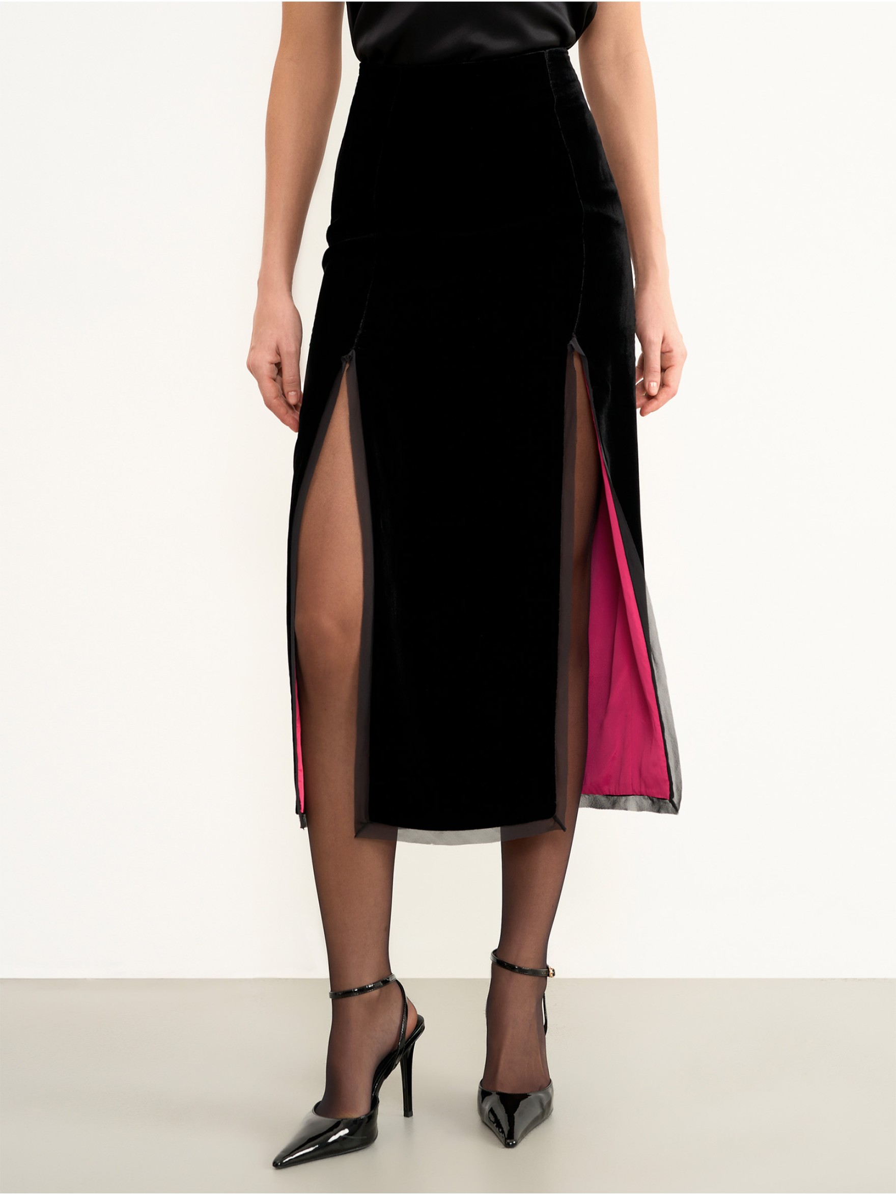 Юбка миди из бархата с разрезами