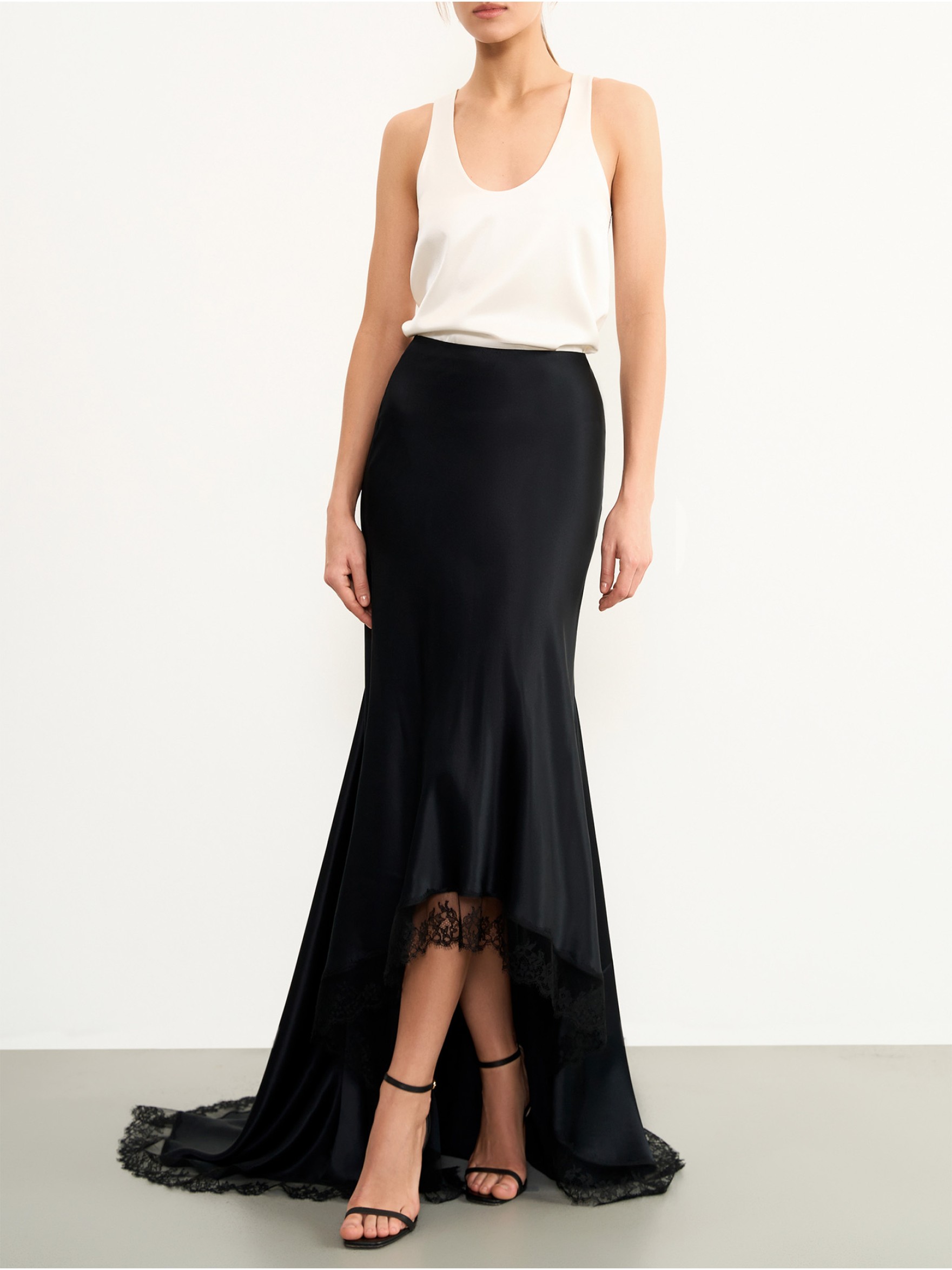 Майка открытая из шелка