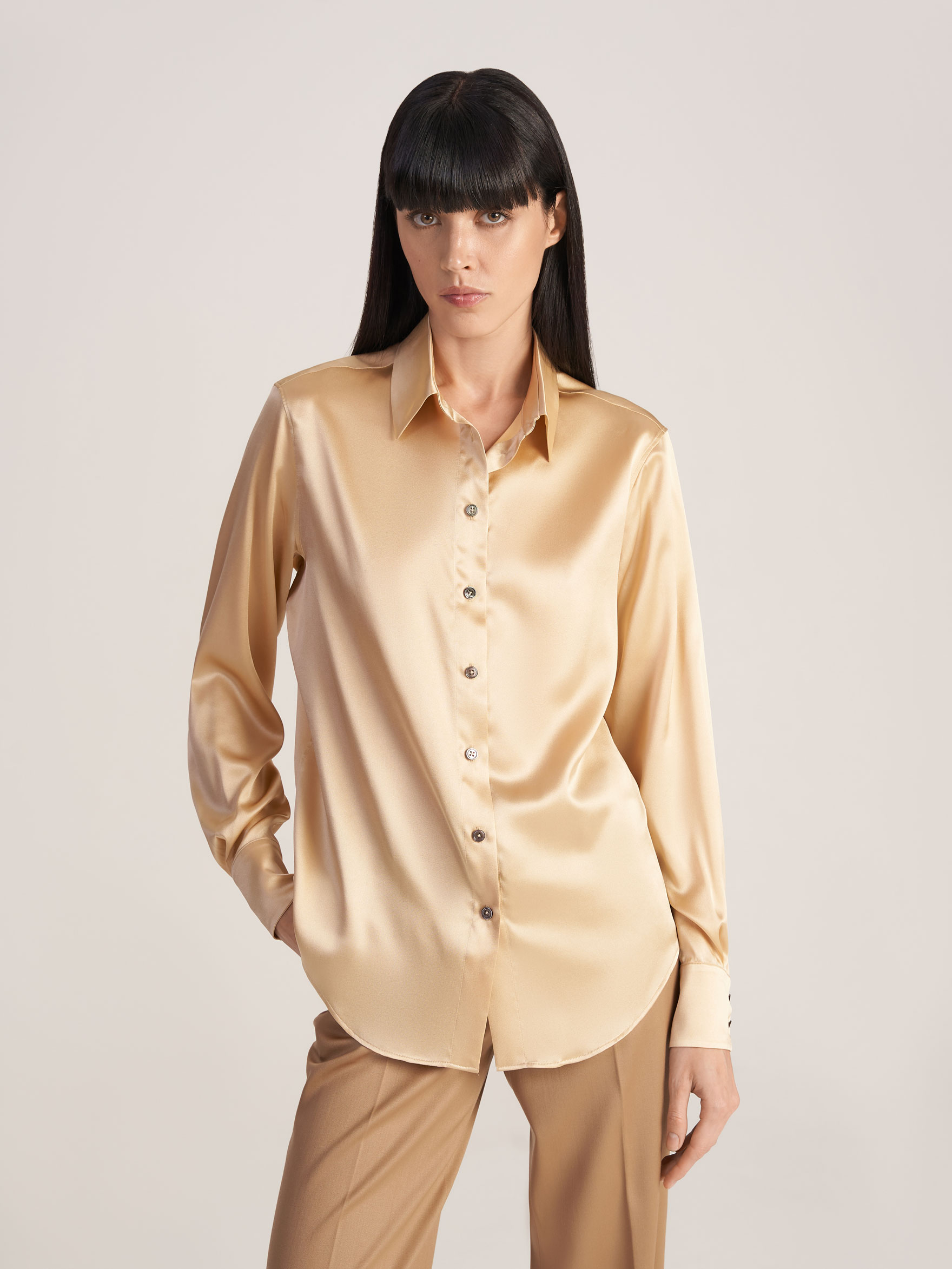Рубашка из атласного шелка