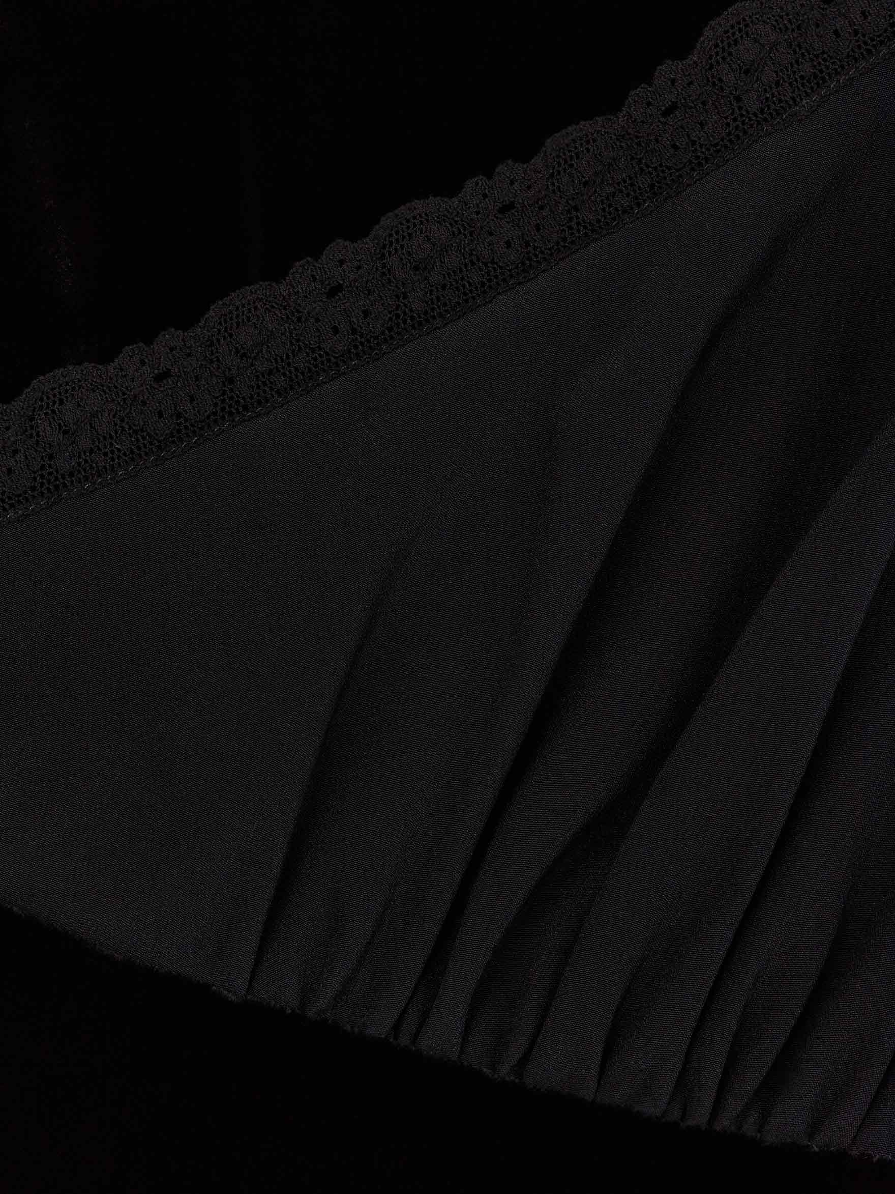 Платье мини из бархата и кружева